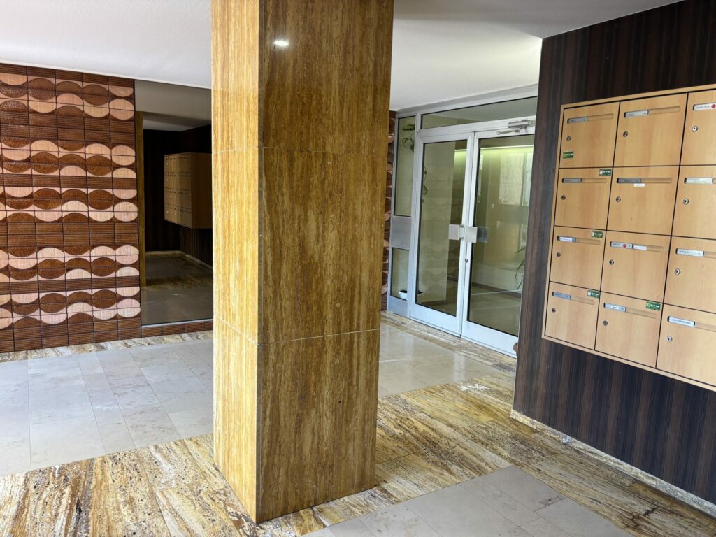 Grand T2 avec balcon, STANDING, proche CV.
